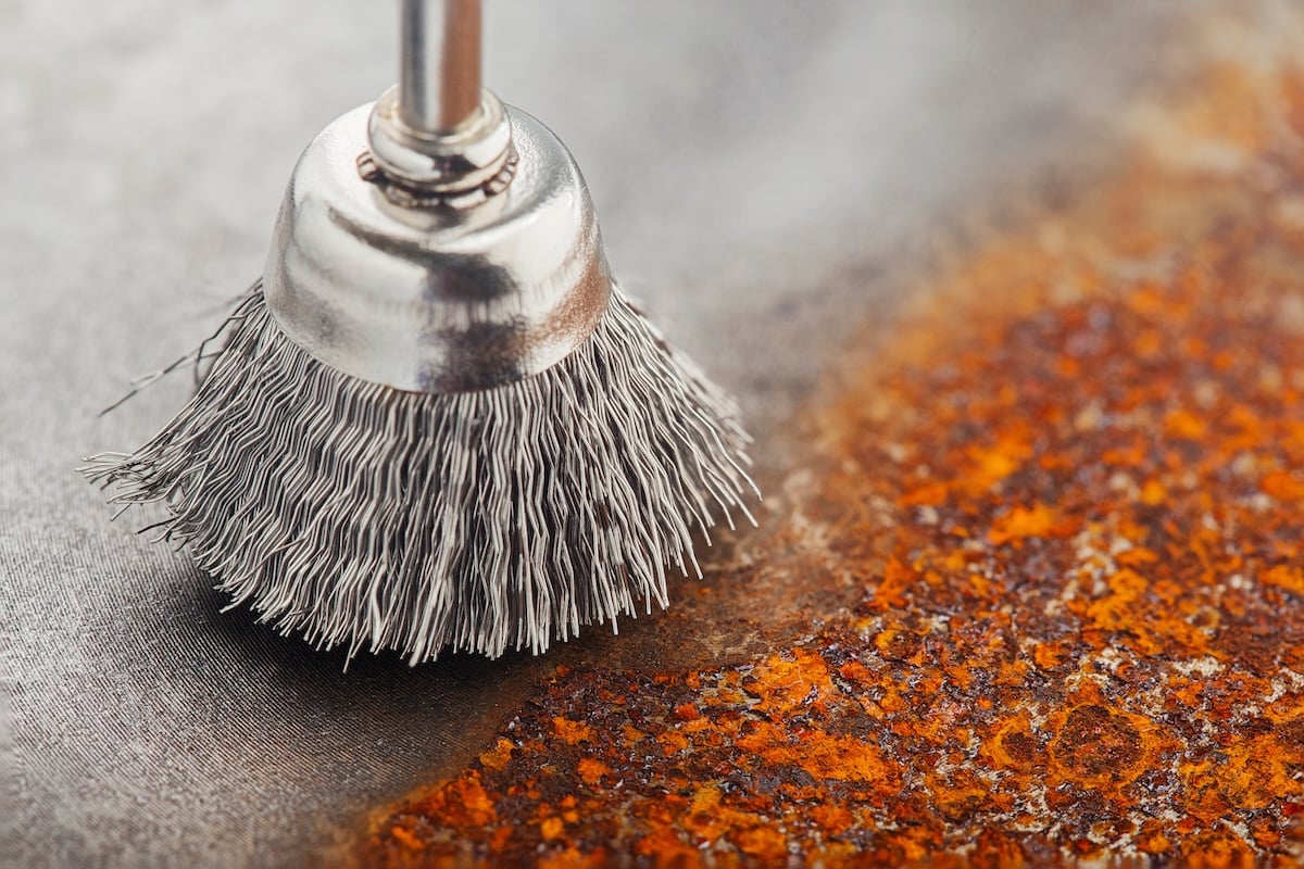 How To Get Rid Of Rust On Metal? (for Plans, Warehouses...)
