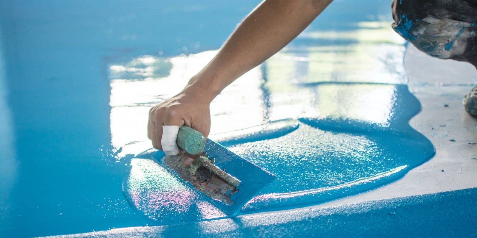 Self leveling blue epoxy floor